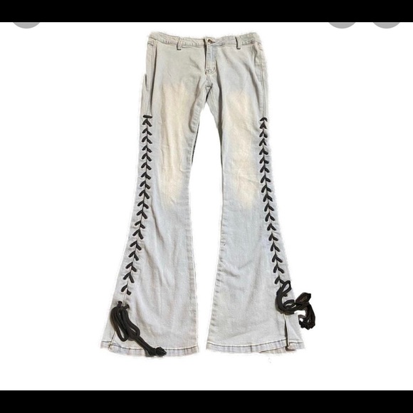 Meet your Posher, Glory - Picture 3 of 4